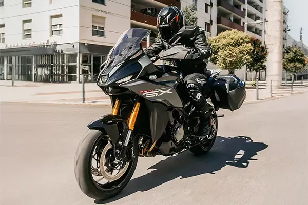 Suzuki GSX-S1000GX+