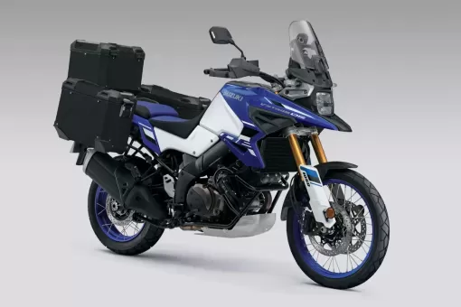 v-strom-1050de-tour-whtblue-r34-blk-2.webp